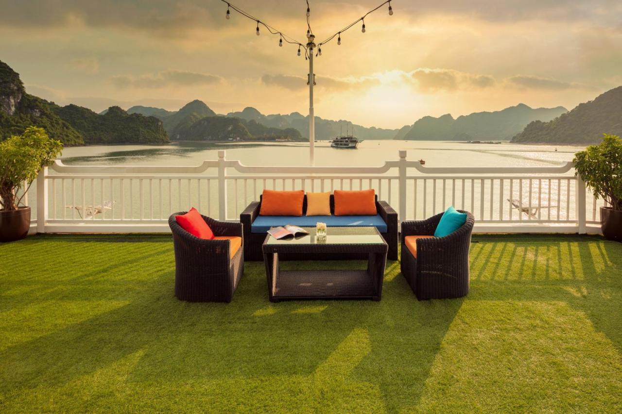Le Journey Luxury Cruise Hotel Ha Long Bagian luar foto